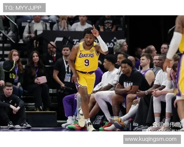 科比与雄鹿绝杀未果同一位置对比分析引发球迷热议